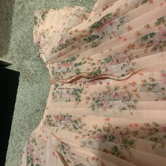 Baby Gap Pleated Floral Toddler Dress - Picture 6 of 6